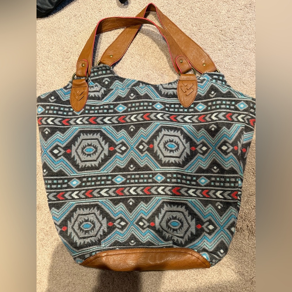 Tote bag